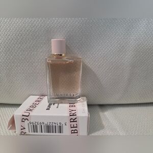 Burberry Her Eau De Parfum  for Women